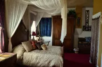 Hotel Niles Hotels in Alturas