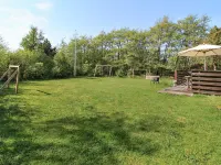 "Nielsine" - 1.5km from the Sea Hotel berhampiran Realen