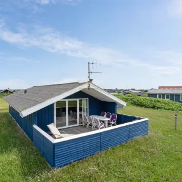 "Joern" - 300m from the Sea