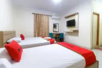 RedDoorz Plus Near WTC Batanghari Mall Hoteles en Jambi