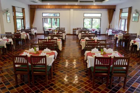 Teak Garden Resort, Chiang Rai Отели рядом с достопримечательностью «Chiang Rai University»