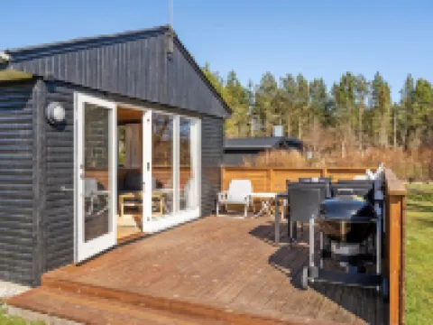 "Julla" - 1.5km from the Sea