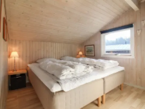 "Harriet" - 800m from the Sea