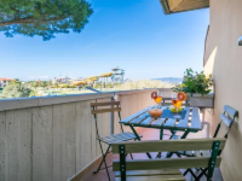 Apartment Appartamento La Cecinese by Interhome