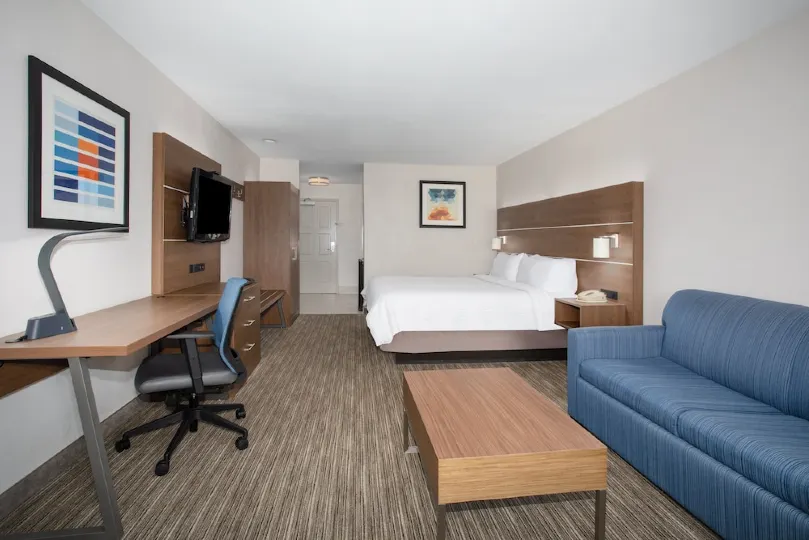 Holiday Inn Express & Suites Tucson