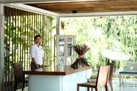 Fani's Komi Apartments