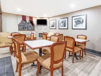 Super 8 by Wyndham Sterling Heights/Detroit Area Hotels in Macomb County