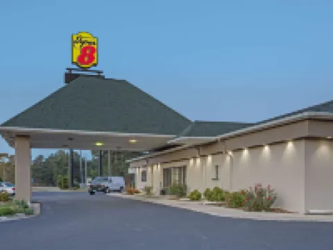 Super 8 by Wyndham Dunn Hotels in Dunn