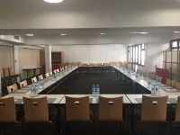 키리아드 르 부르제 상트르 파크 데 엑스포지시옹 드란시 호텔