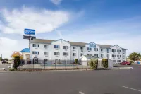Rodeway Inn & Suites Hotels in Nampa