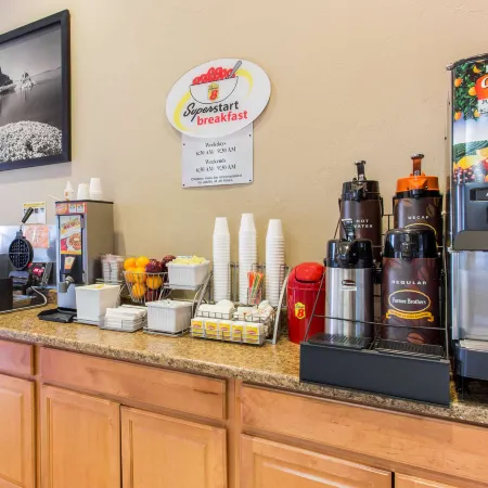Super 8 by Wyndham Corvallis