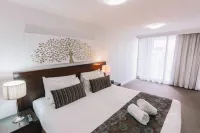 Newcastle Central Plaza Apartment Hotel Official Hotels in Newcastle West