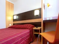Premiere Classe Lille Ouest - Lomme Hôtels à : Nieppe