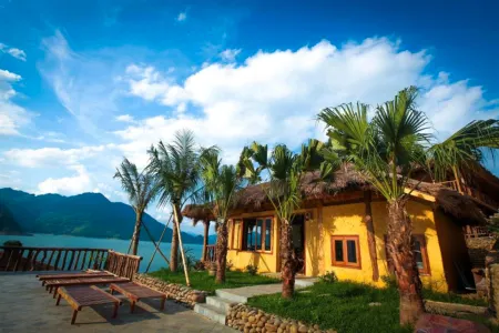 Mai Chau Hideaway Lake Resort Отели в г. Da Bac
