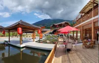 Aki Koe-En Restorant Villa & Cafe Hotels in Cigombong