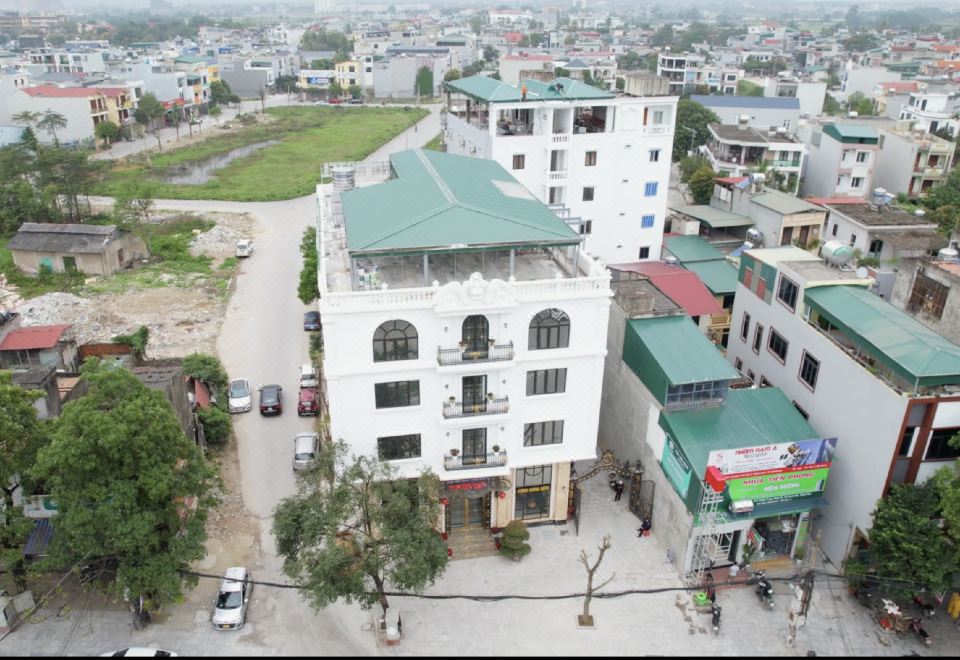 3. Huong Du..