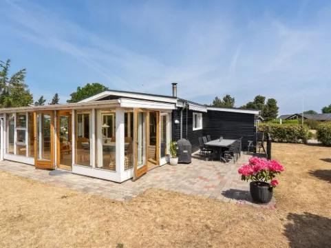 "Sari" - 250m from the Sea