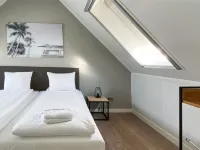 Oesterdam Resort Hotels in Tholen