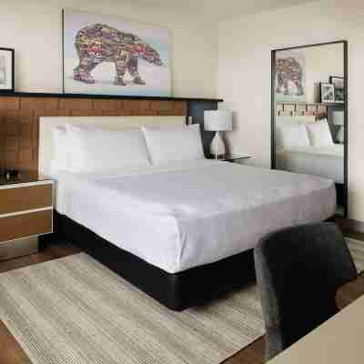 The Bidwell Marriott Portland Rooms