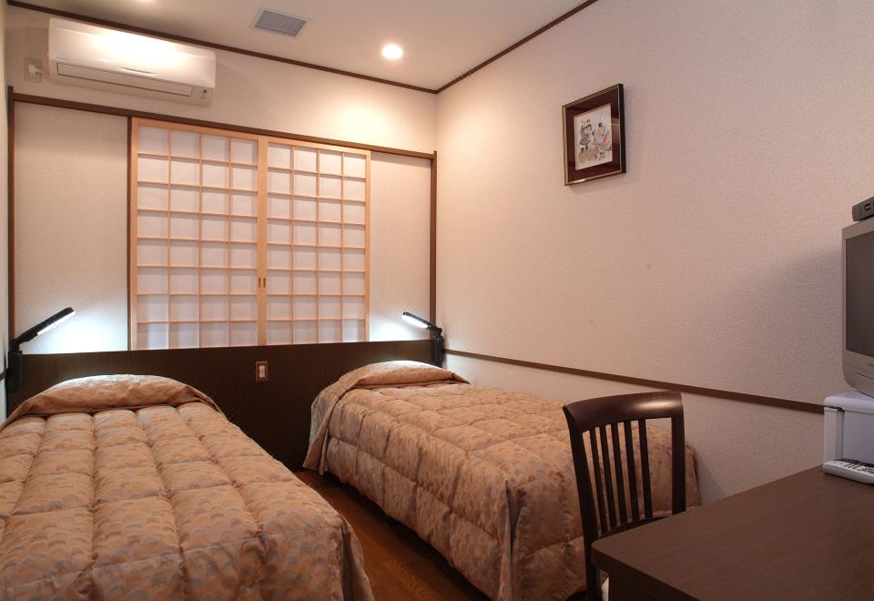 1. 요코하마 미나토..