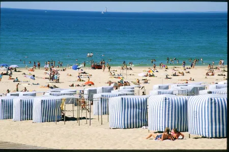 Soulac, Quiet with Everything Good Around ! Отели рядом с достопримечательностью «Mer»