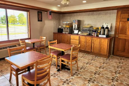 Days Inn by Wyndham Slidell Отели в г. Слайделл