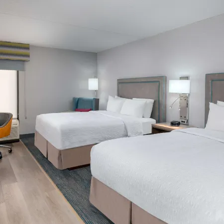 Hampton Inn Hartford-Airport