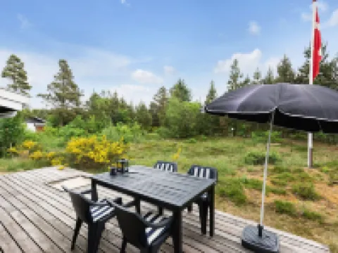 "Florense" - 2.5km from the Sea Hotels in Henne