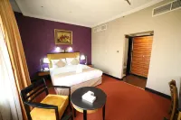 Creek Gate Hotel-Baithans Отели в г. Аль Шарк