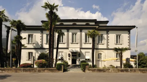 Villa Garni Gardenia Hotels in Agra