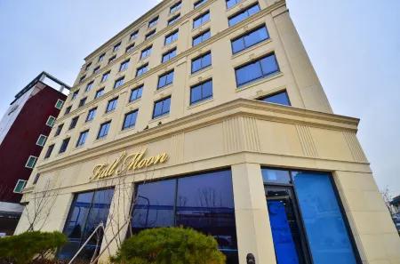Full Moon Hotel Отели рядом с достопримечательностью «Большой инчхонский парк»