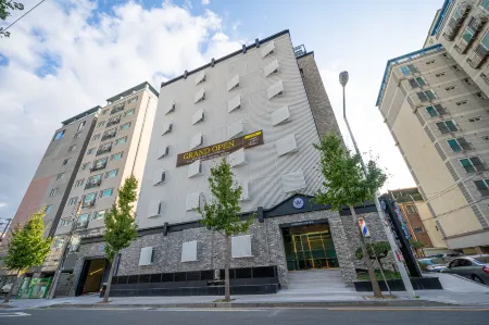 Pohang Daejam-Dong Rich Hotel Отели рядом с достопримечательностью «Пхоханский университет науки и технологии»