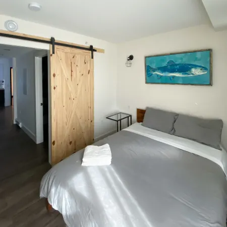 Calming 1Bedroom Units with Balcony and City View.