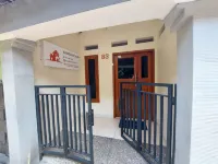 AJ Bike Guesthouse Syariah Hotel a Kraton