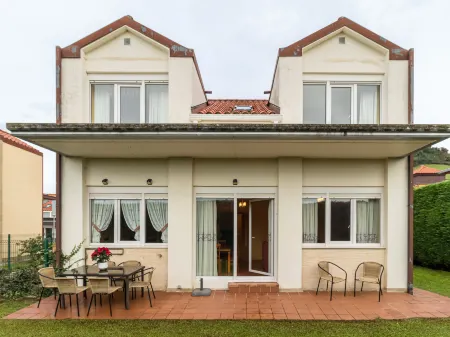 La Joya Отели в г. Пьелагос