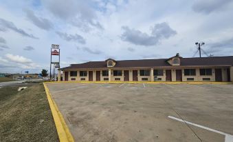 Cotulla Executive Inn