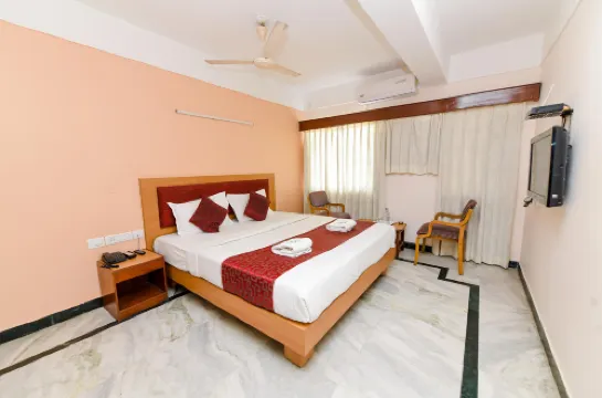 Hotel Chandra Palace.