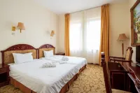 Hotel Bellevue Esztergom - parking