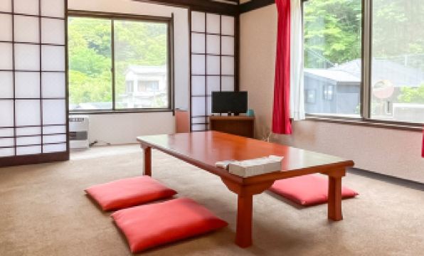 Yuraku Izu-Oshima - Hostel