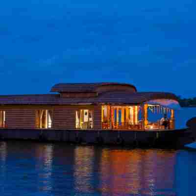 Abad Premium House Boat Hotel Exterior