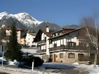 Hotel Garni Edy فنادق في Panchia