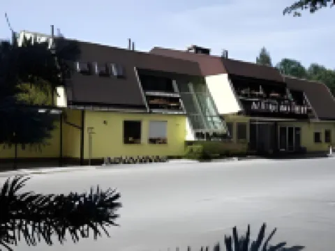 梅德諾酒店 Ljubljana - Sentvid酒店