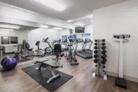Holiday Inn Express & Suites SASKATOON CENTRE by IHG - Gym