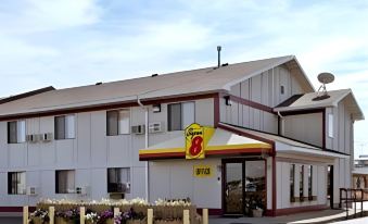 Super 8 by Wyndham Moberly MO