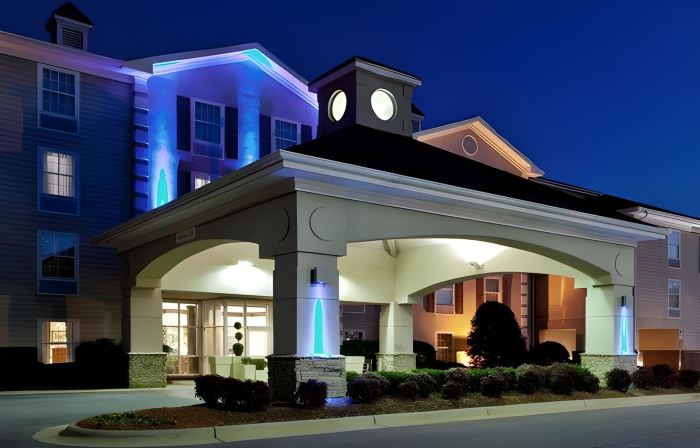 Holiday Inn Express & Suites CONOVER (HICKORY AREA) by IHG
