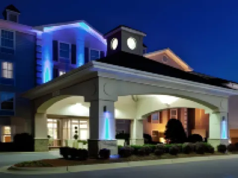 Holiday Inn Express & Suites CONOVER (HICKORY AREA) by IHG Hotels in Conover