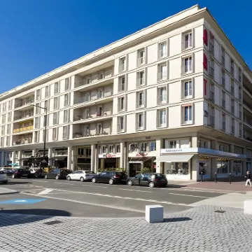 Best Western Arthotel Hotels near Le Volcan