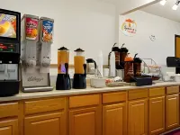 Super 8 by Wyndham Marietta