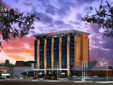 Sheraton Tucuman Hotel Отели рядом с достопримечательностью «Historic House of Tucuman»