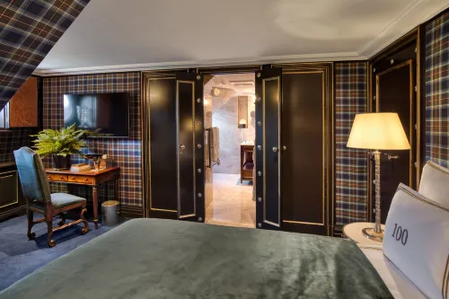 100 Princes Street Hotels in City of Edinburgh